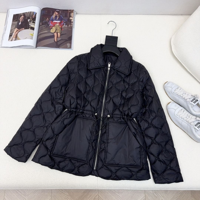 B**rry down coat